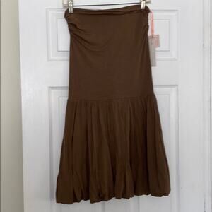 Intuitions women’s size Large NWT brown pleated dress or skirt